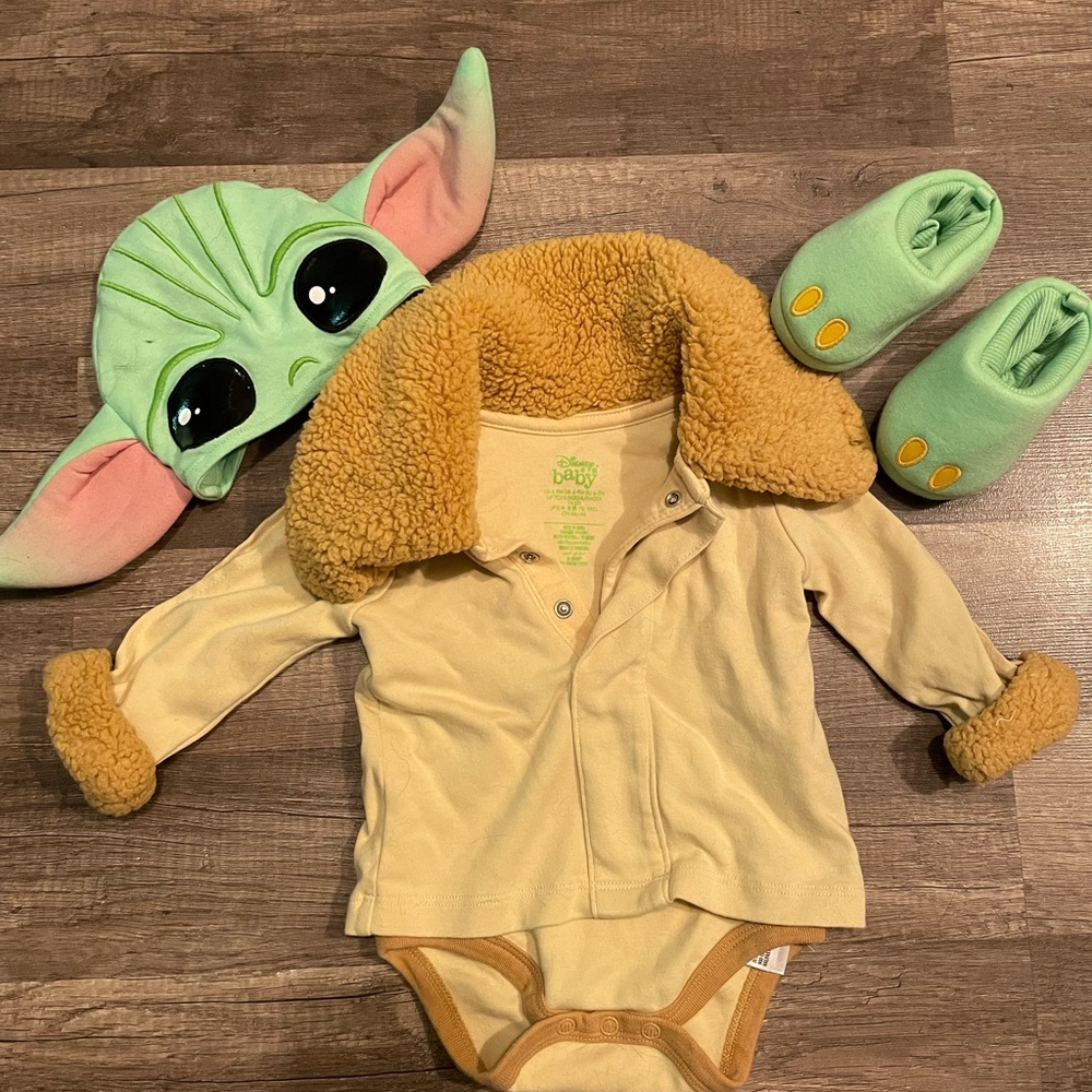 Baby Yoda Costume